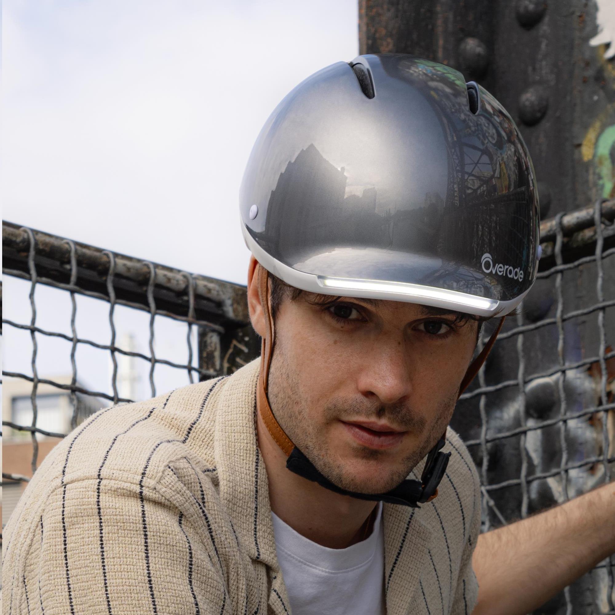 Overade LIFE - Casque Vélo Lumineux avec Clignotants