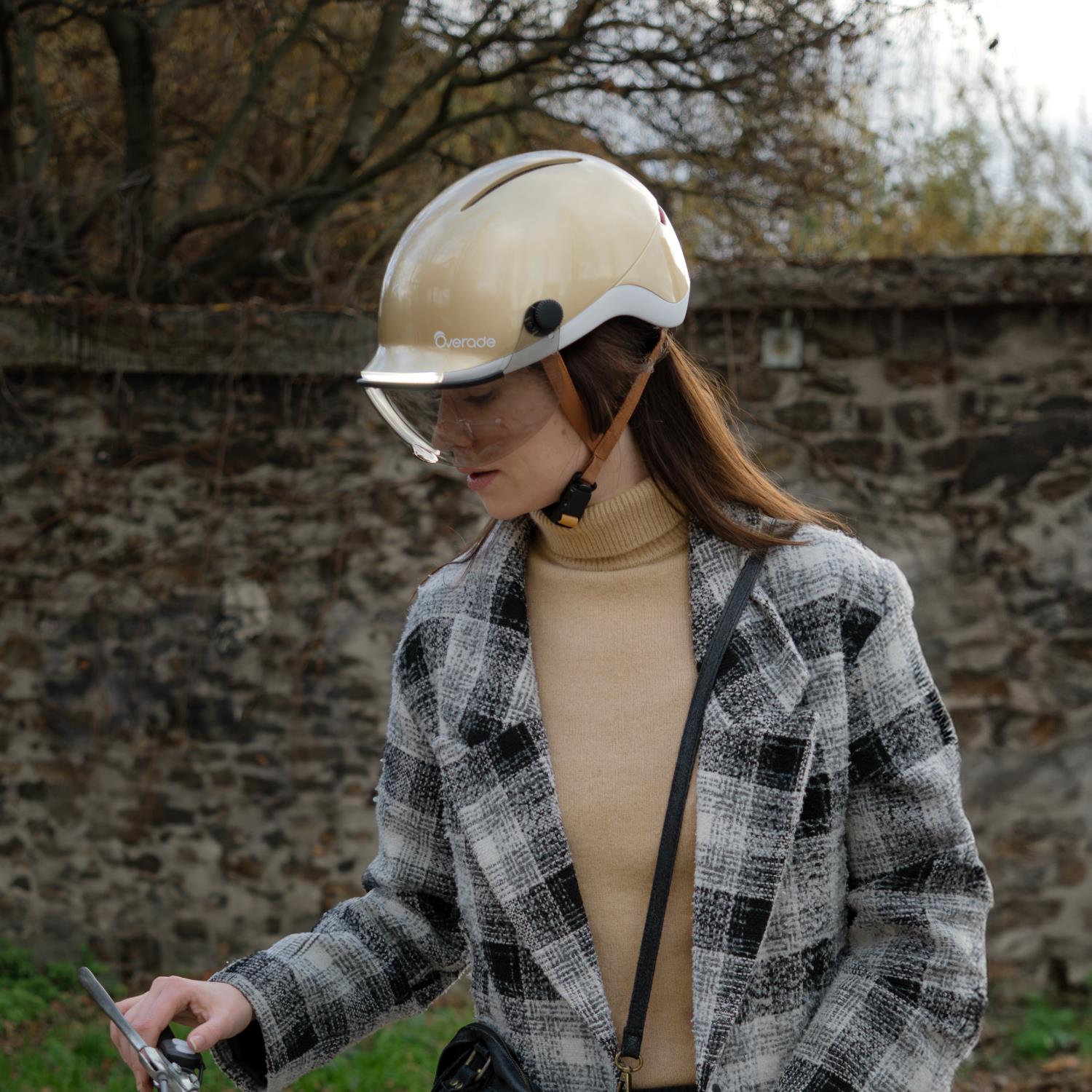 Overade LIFE - Casque Vélo Lumineux avec Clignotants