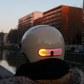 Overade TURN - Éclairage AR Vélo/Casque – Clignotants – Détecteur Feu Stop - Overade