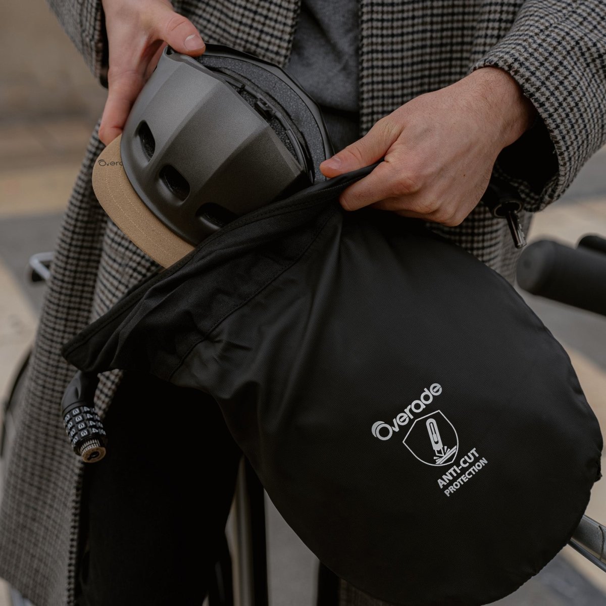 LOXI secure bag for bike and scooter